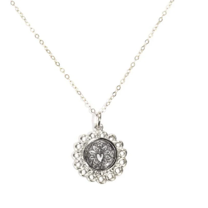 personalized necklaces for women -Piccolo Amore Daisy Necklace