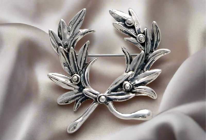 Kotinos Olive leaf Wreath brooch in Sterling Silver (K-36)