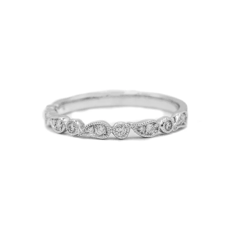 engagement rings for women -14kw Paisley Diamond Band