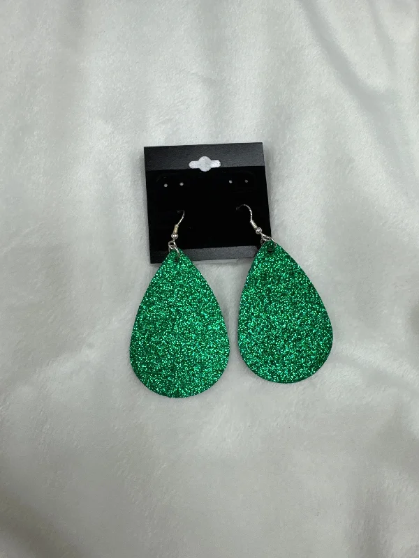 cluster earrings for women -Earrings Dangle/drop By Clothes Mentor