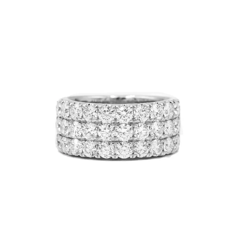 chunky rings for women -18kw 2.93ctw Three Row Diamond Band